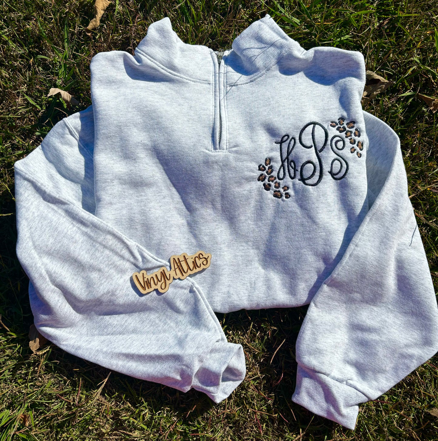 Leopard frame Monogram quarter zip sweatshirt