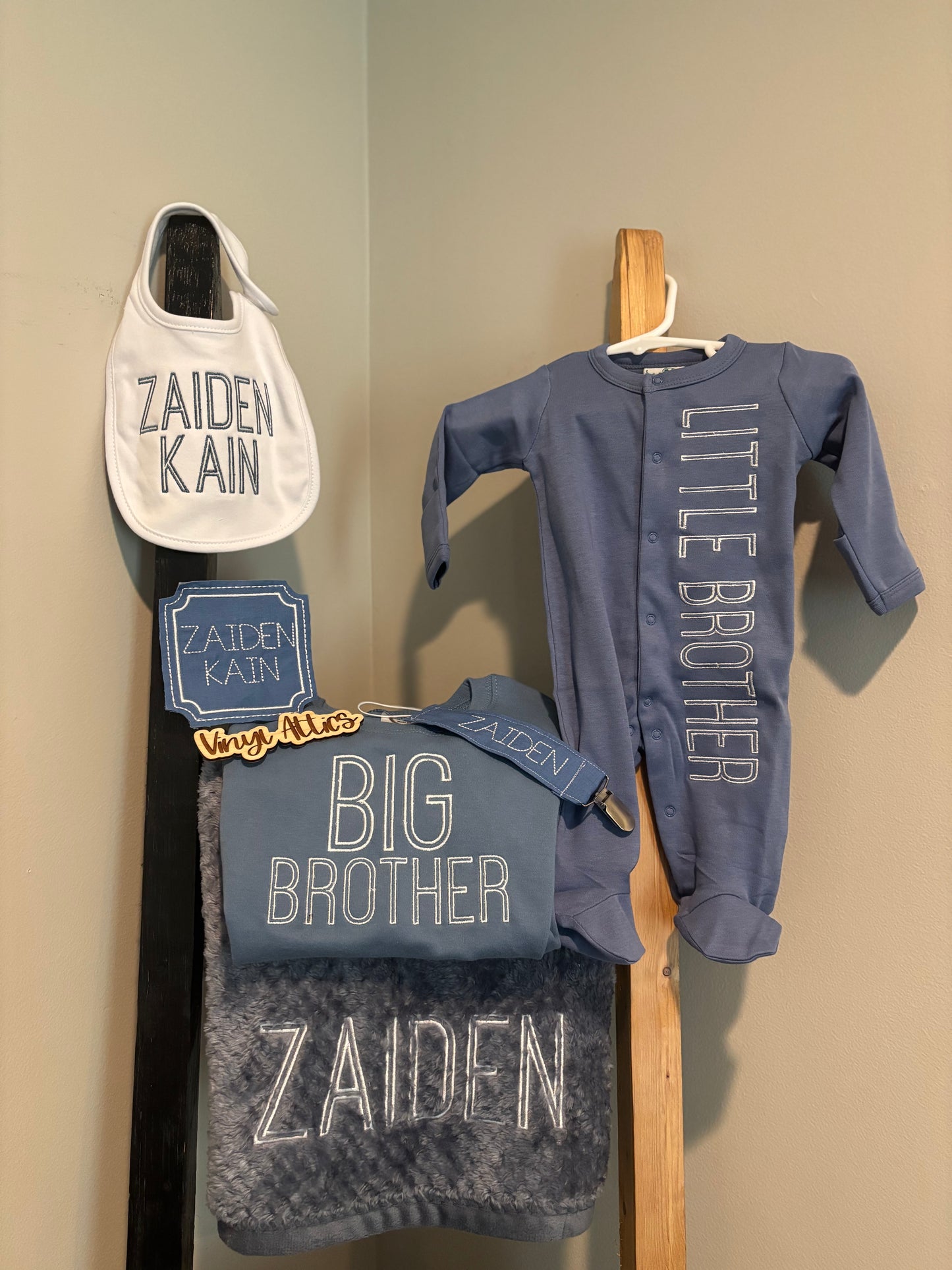 Custom baby gift basket sets