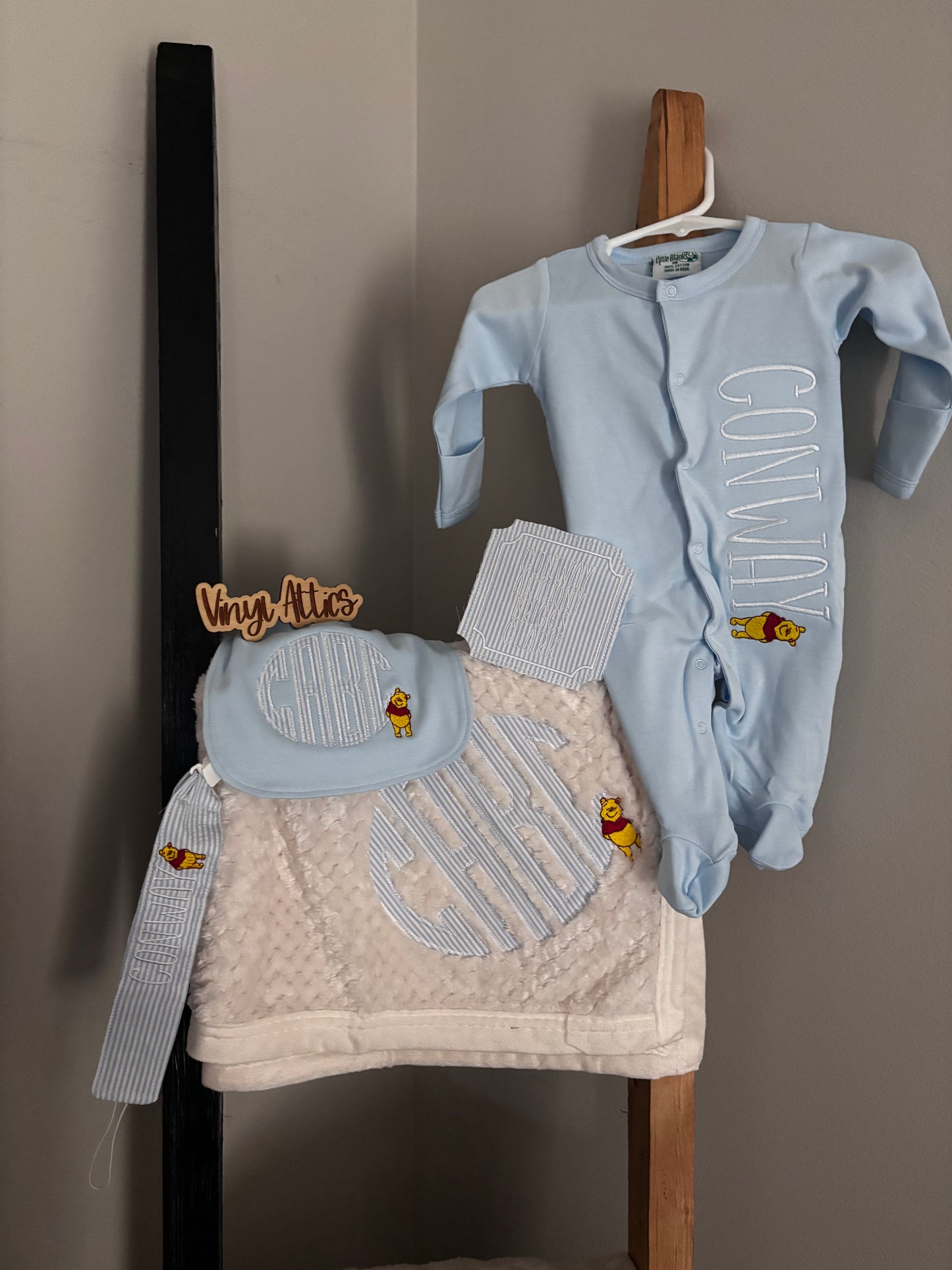 Custom baby gift basket sets