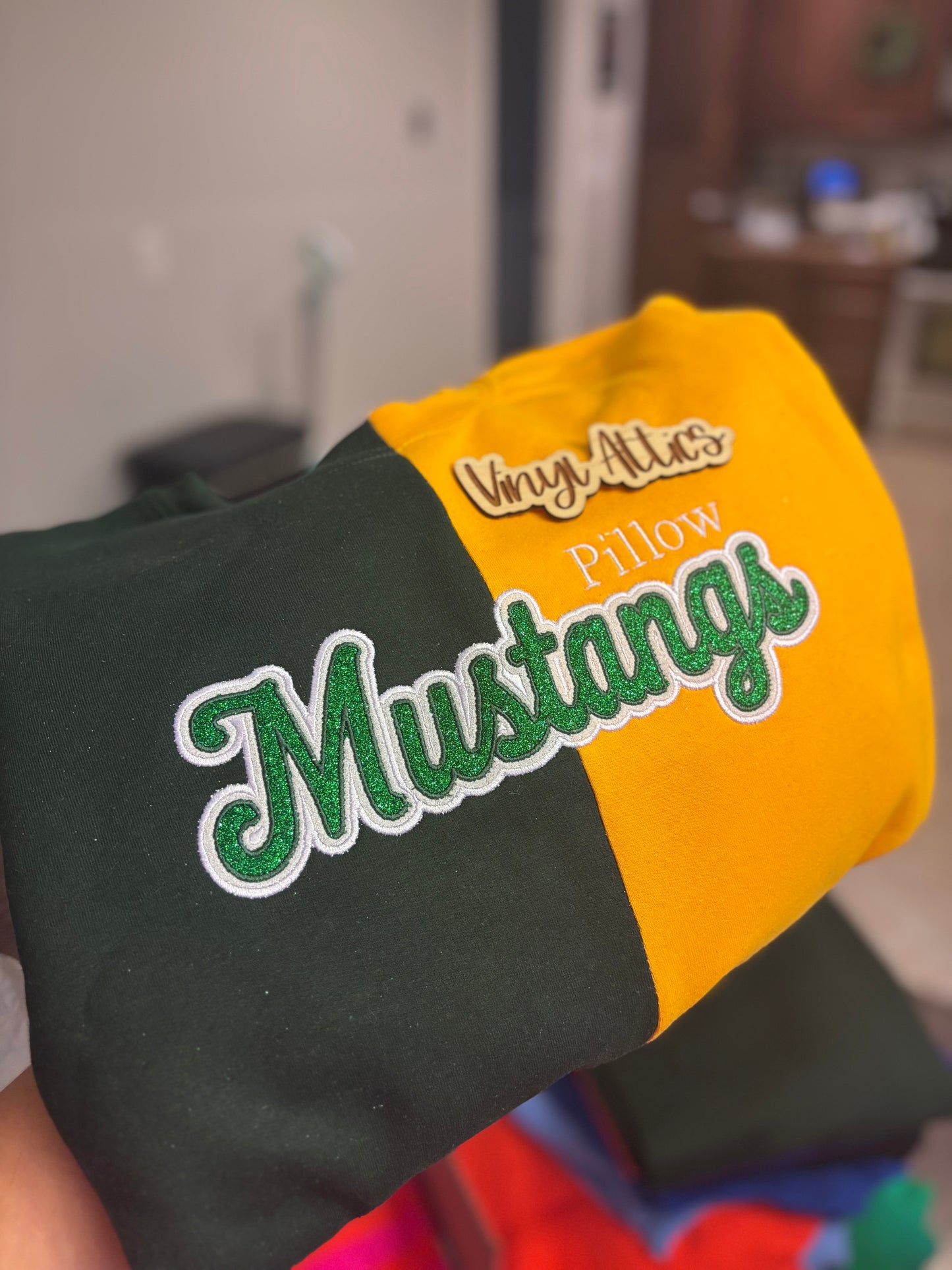 Split mascot embroidered sweatshirt